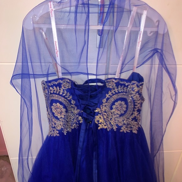 Prom Dress - Picture 4 of 10